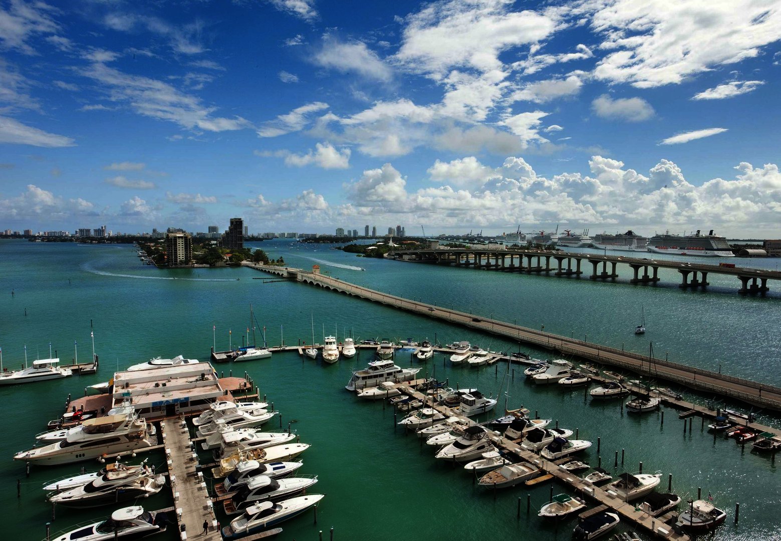 迈阿密万豪酒店比斯坎湾