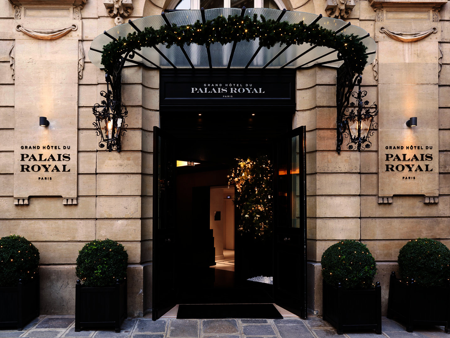 巴黎皇宫大酒店