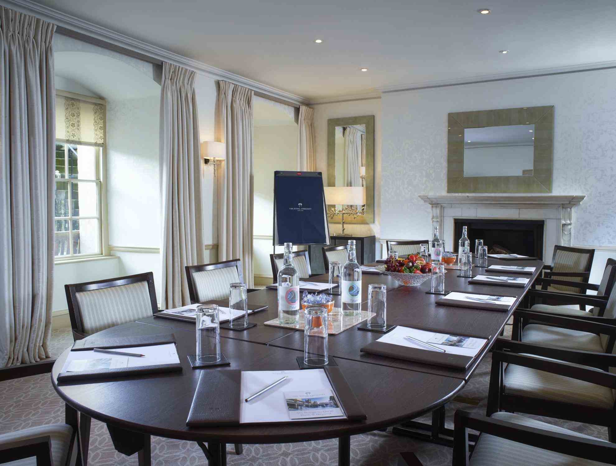 巴斯皇家新月水疗酒店