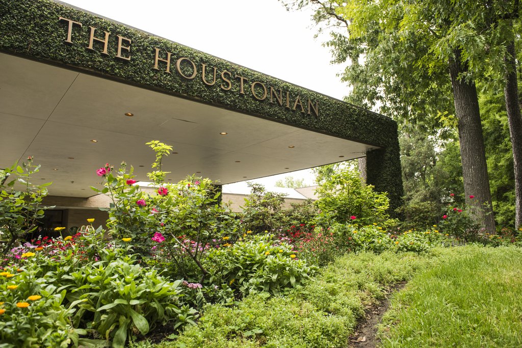 休斯顿俱乐部温泉酒店