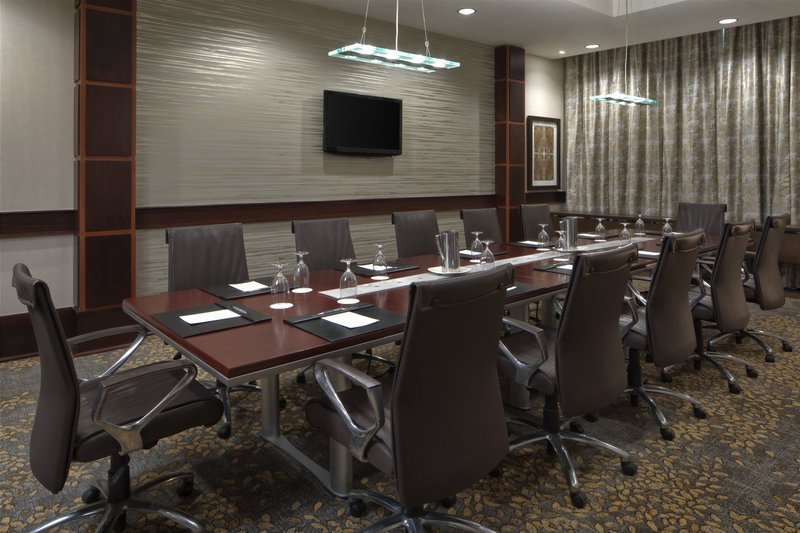 芒特劳雷尔威斯汀酒店