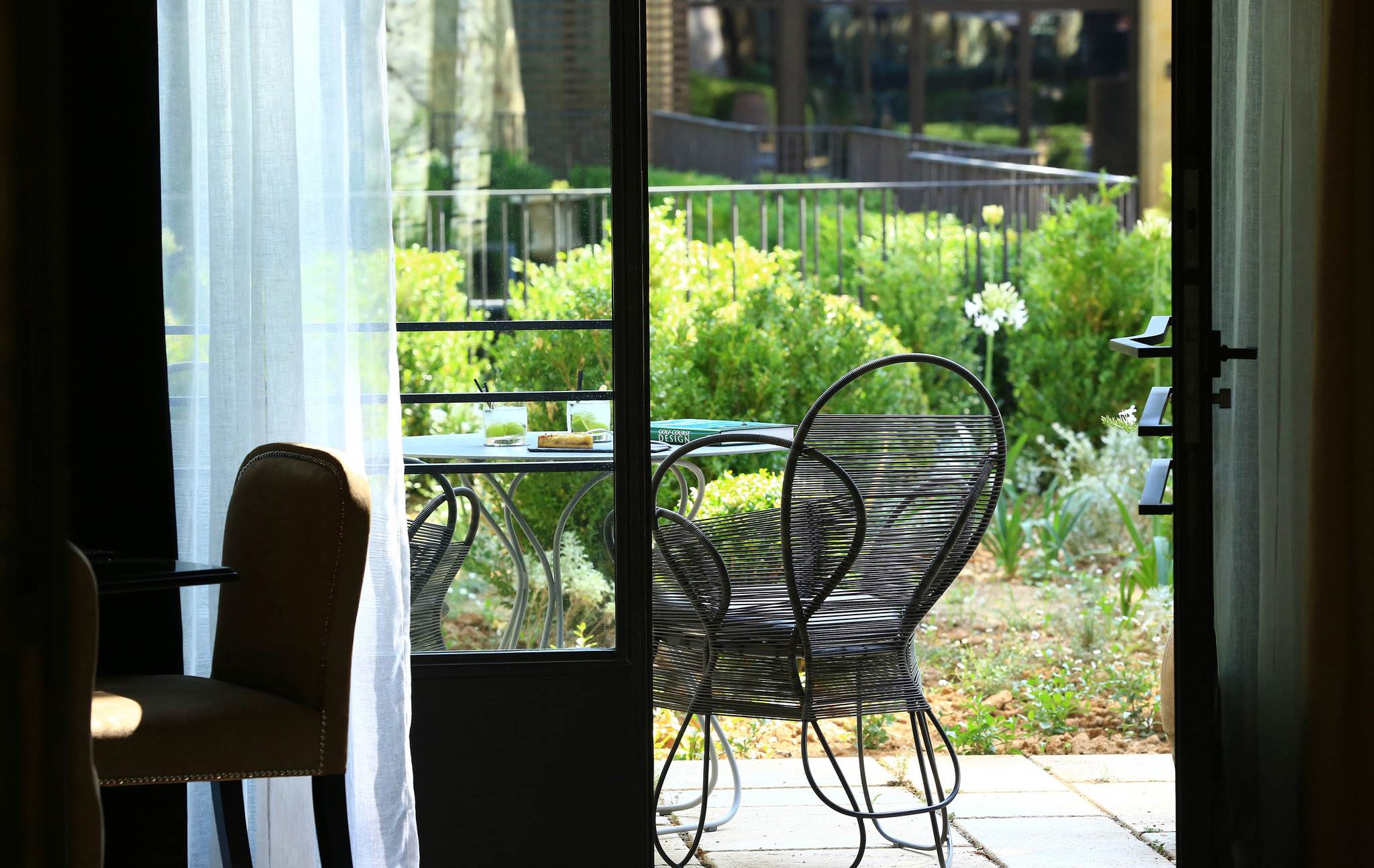 多曼尼德曼维尔酒店