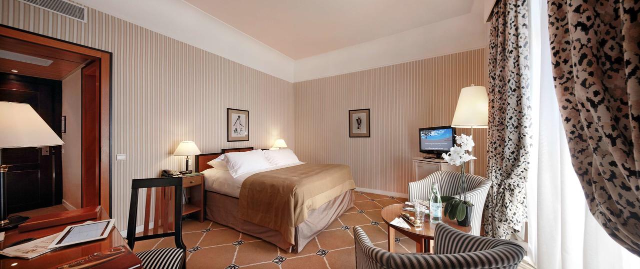 戛纳马丁内斯酒店