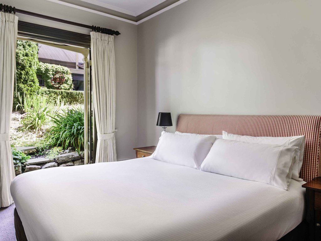 美憬阁索菲特洛夫缔山酒店