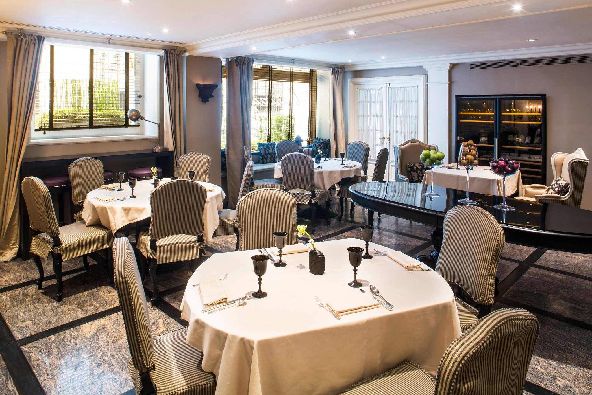 巴黎卡斯蒂耶酒店