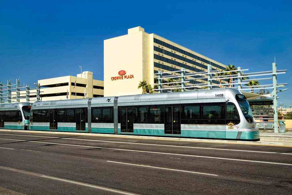 凤凰城机场皇冠假日酒店