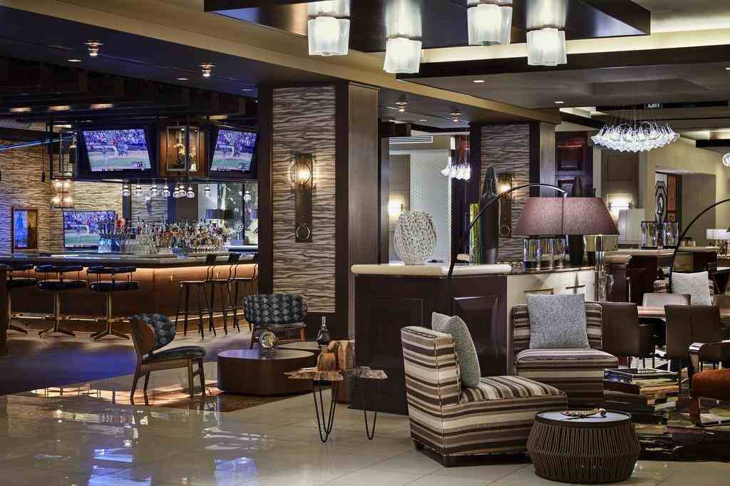 凤凰城市中心万丽酒店