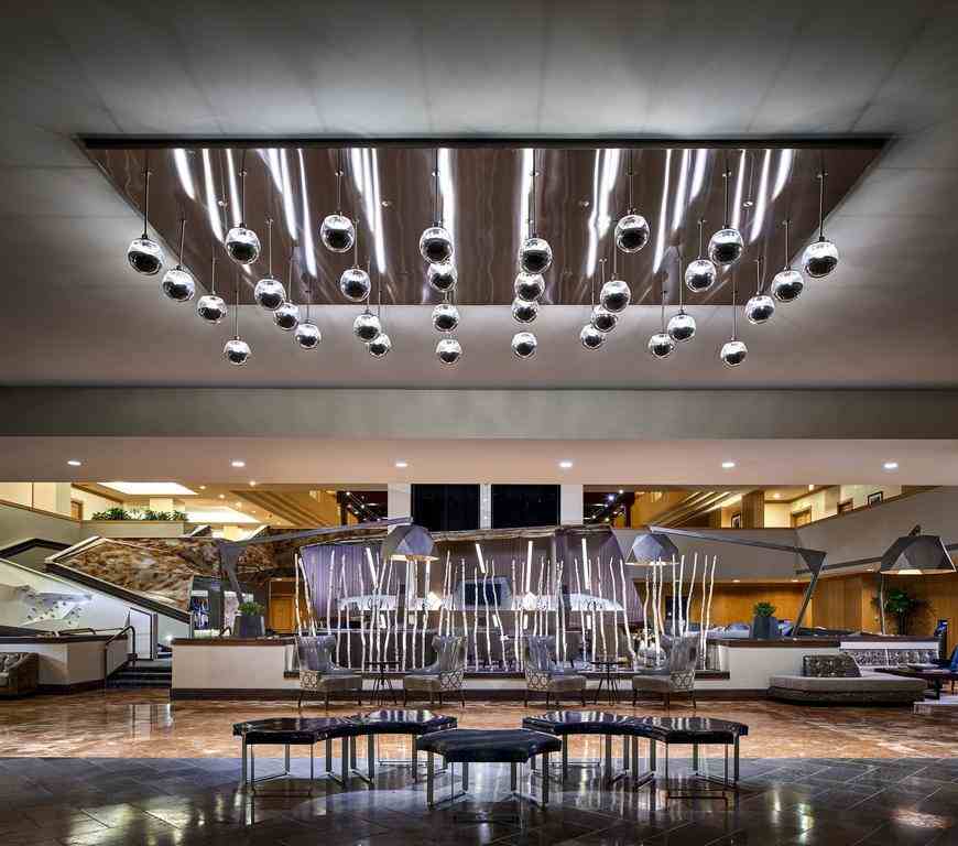 万丽斯泰普尔顿酒店