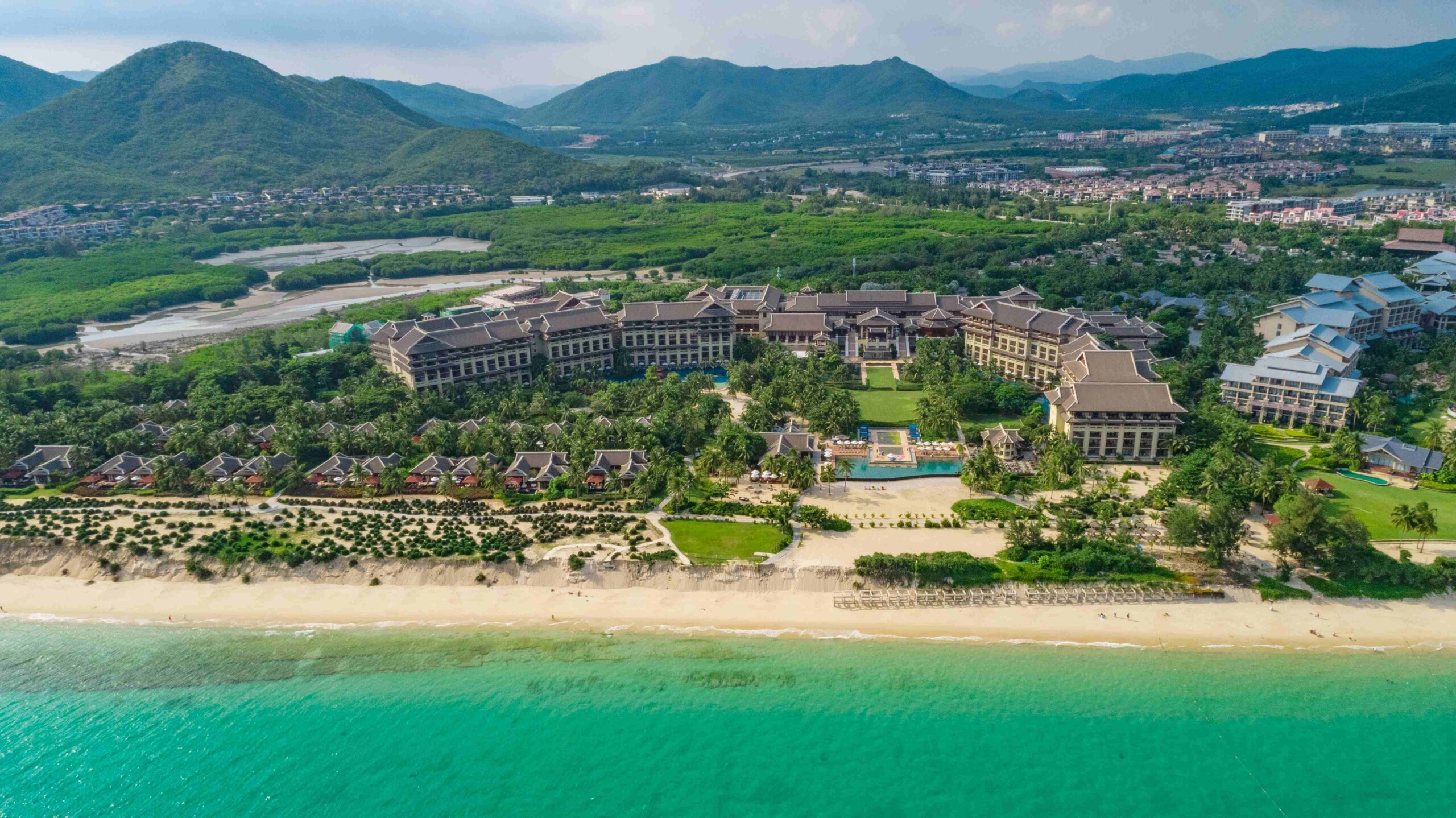 Hilton Sanya Yalong Bay Resort & Spa - Yalong Bay, Sanya, Hainan, China ...