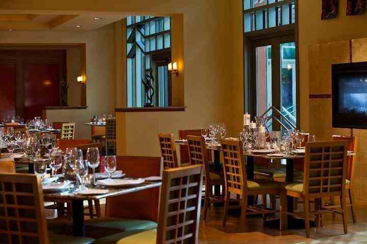 凤凰格兰岱尔温泉万丽酒店