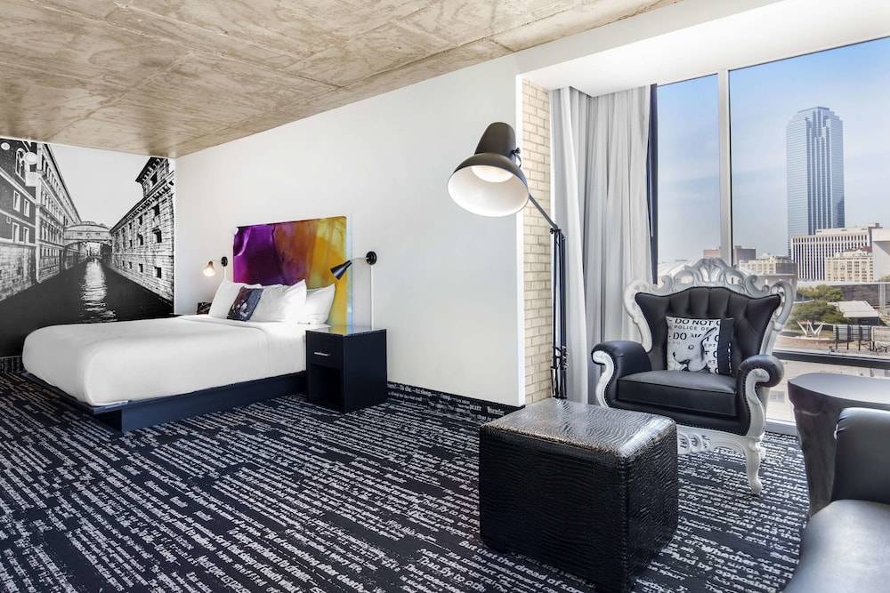 美国德克萨斯州罗伦佐酒店