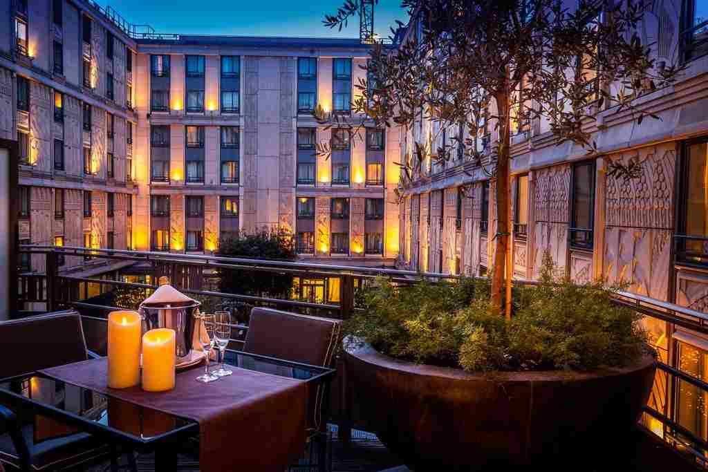 巴黎凯旋门收藏家酒店