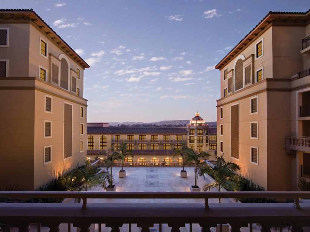 比佛利山梅柏恩酒店