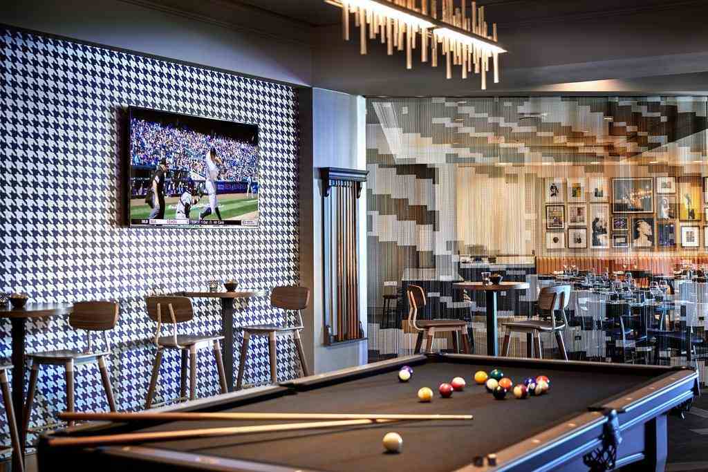 洛杉矶机场万丽酒店