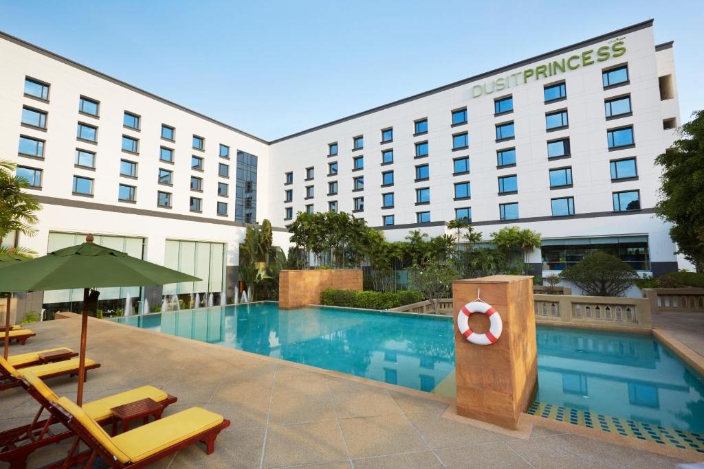 杜斯特公主诗娜卡琳酒店