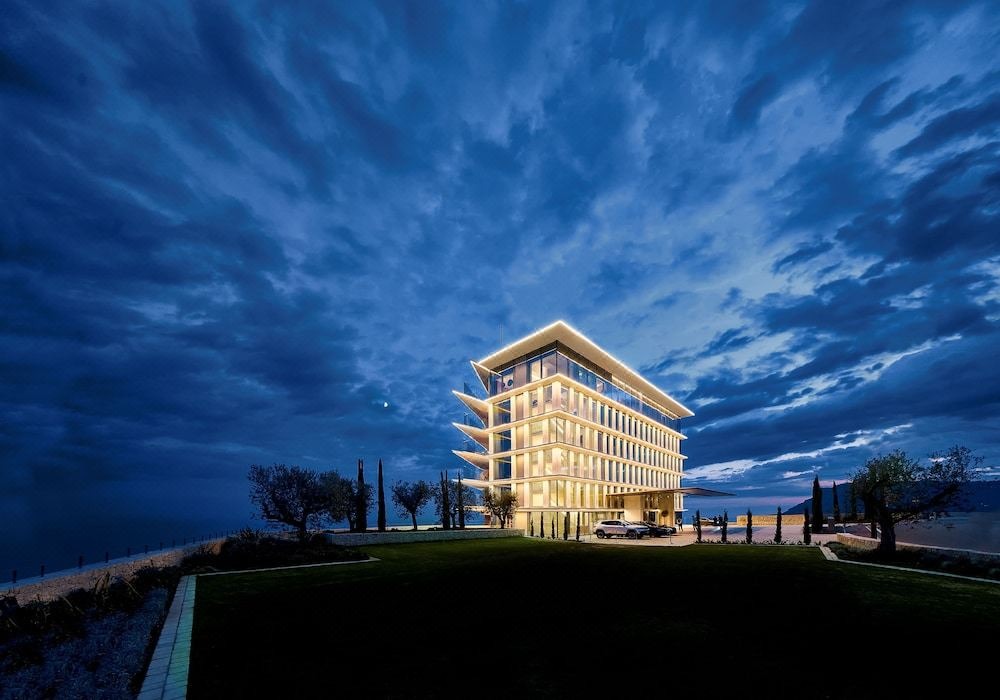 The maybourne riviera