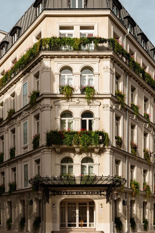 巴黎花之城堡酒店