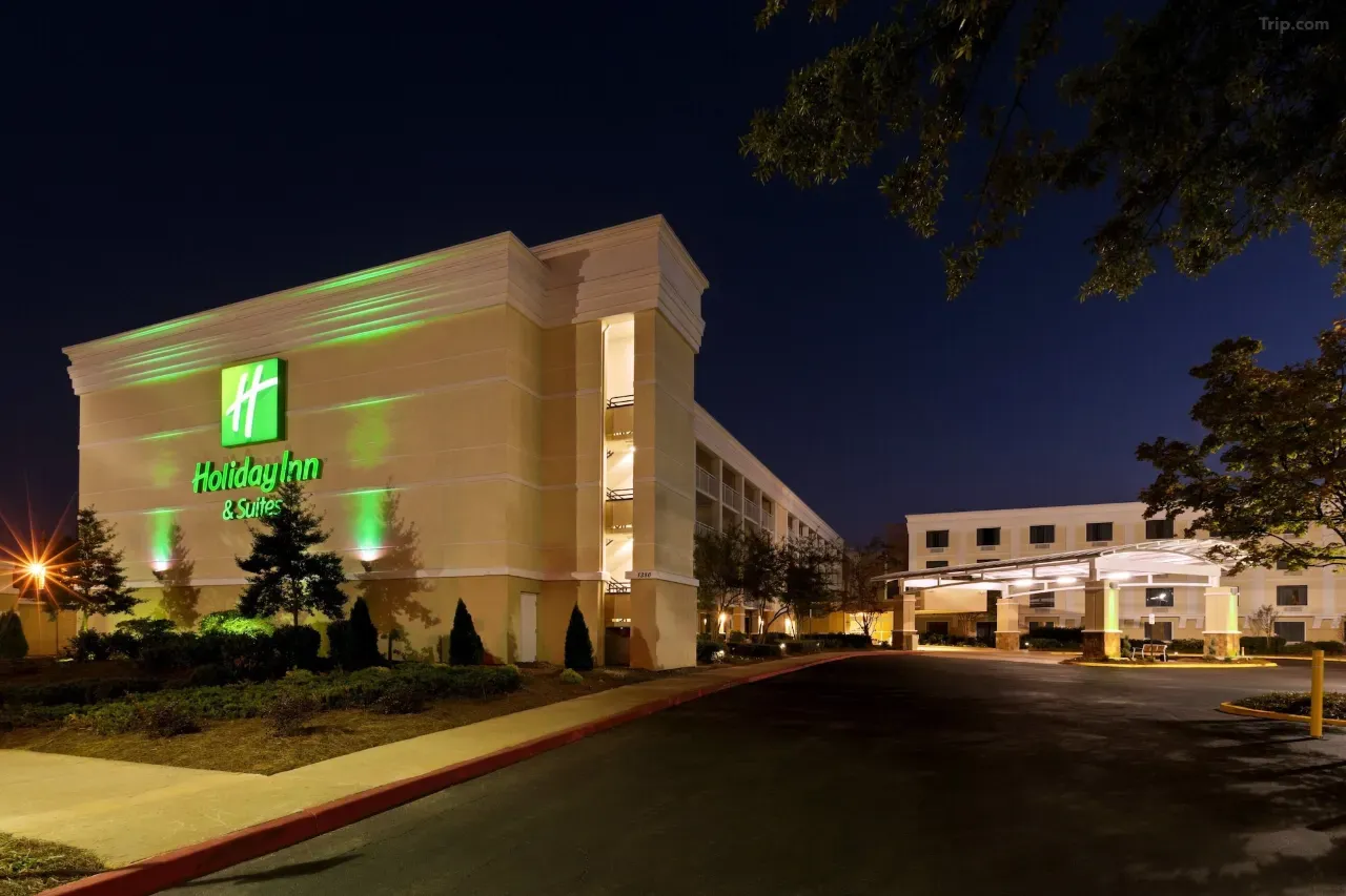 Holiday Inn & Suites 亚特兰大机场北